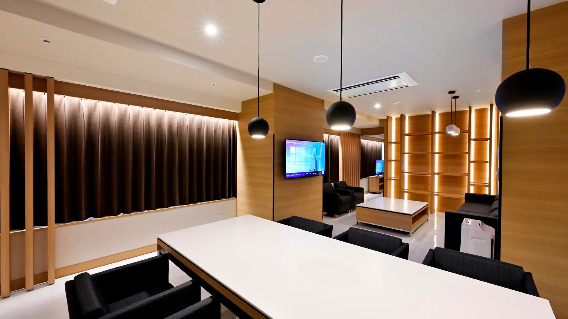 Oriental Suites Airport Osaka Rinku 泉佐野市 ホテル
